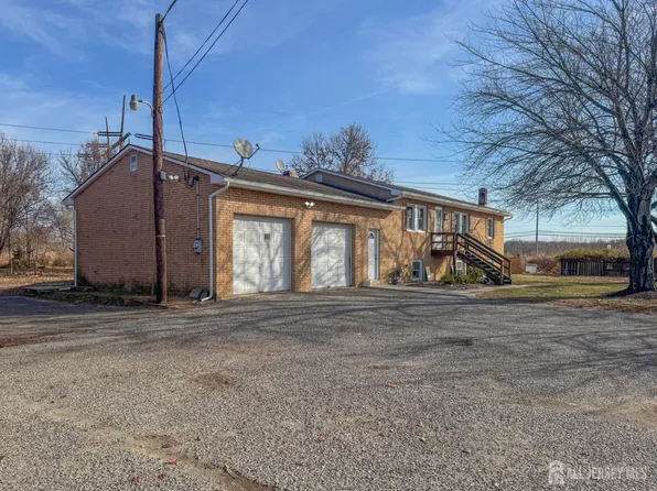 385 Deans Rhode Hall Rd, Monroe Township, NJ 08831