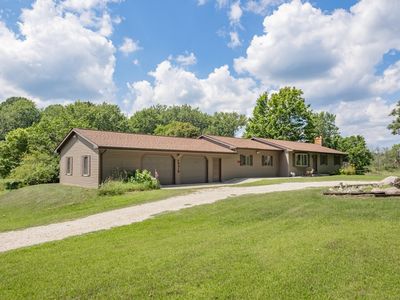 48316 County Road 384, Grand Junction, MI, 49056