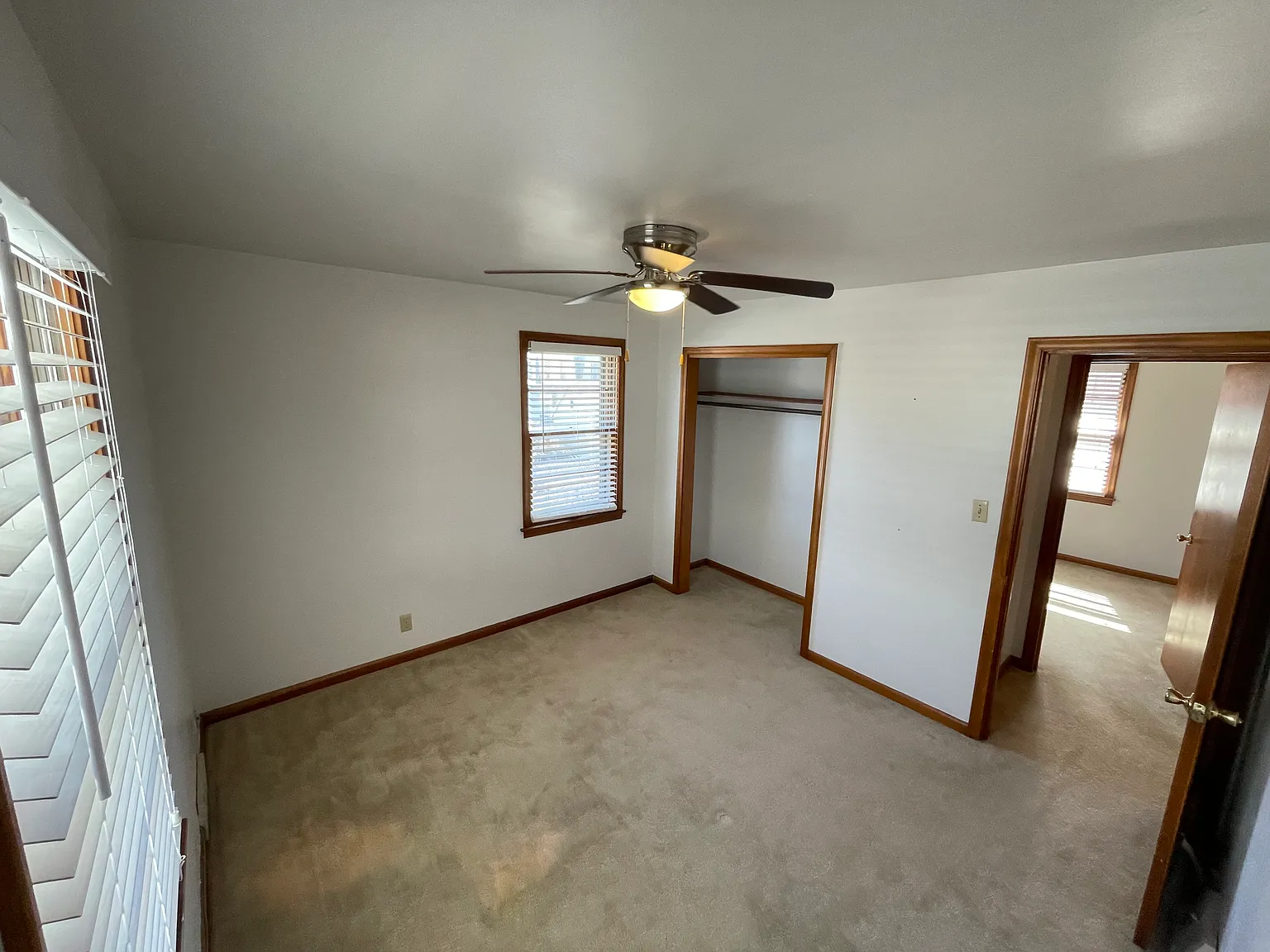 3228 N Weil St — Photo 4