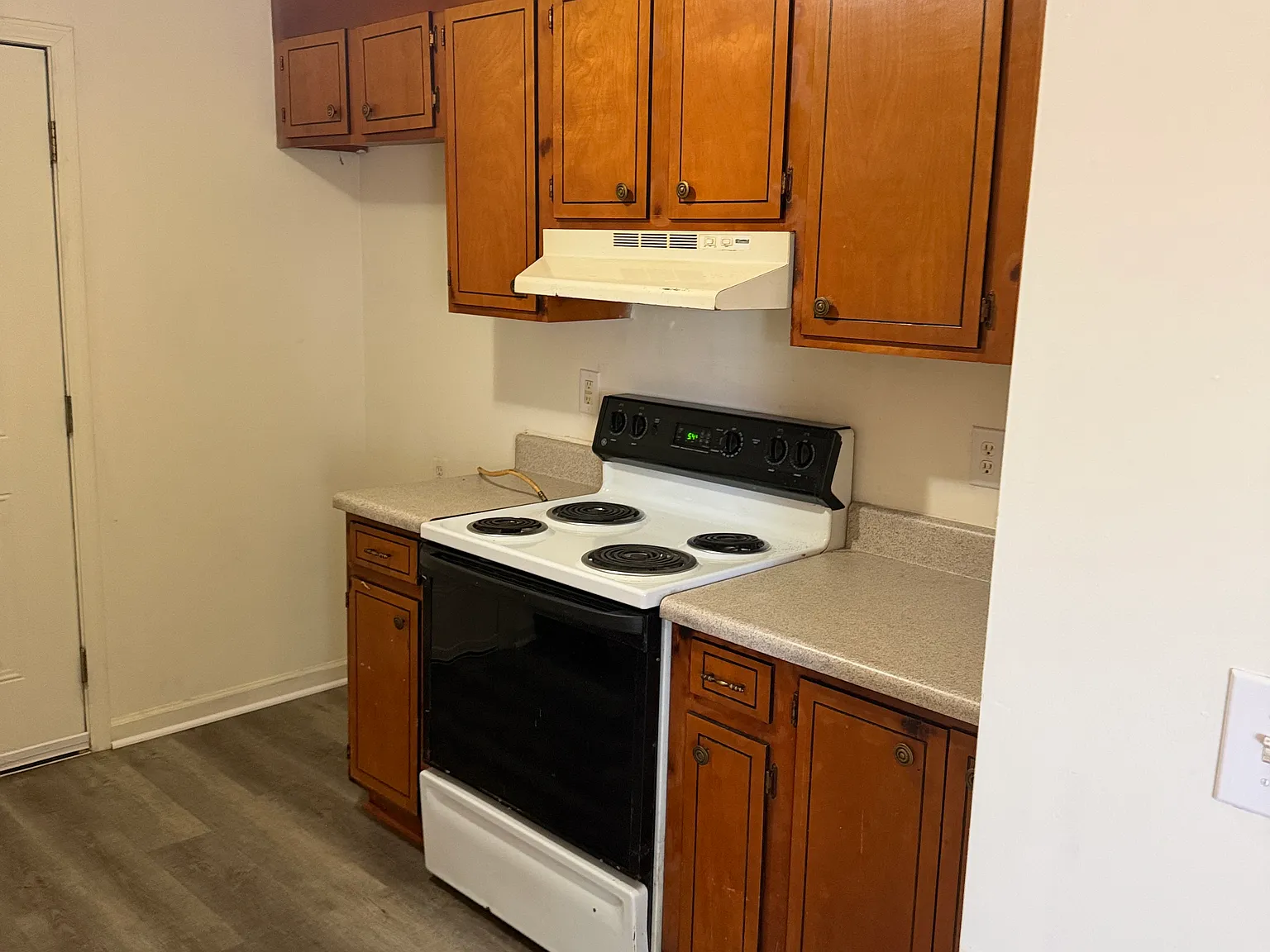 1 bed, $685 — Photo 3
