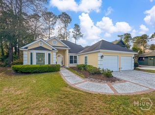 8 Pine Shadow Ct, Savannah, GA 31411