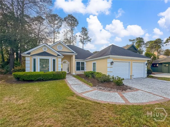 8 Pine Shadow Court, Savannah, GA 31411