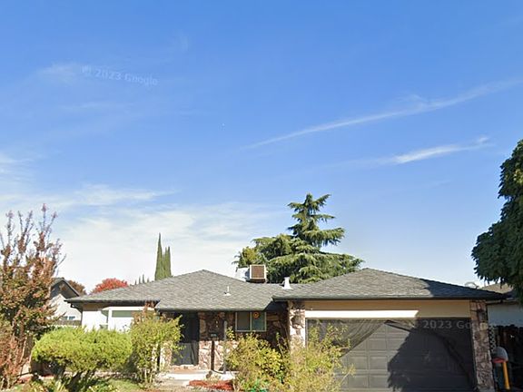 2nd image of 1057 Coral Ct
