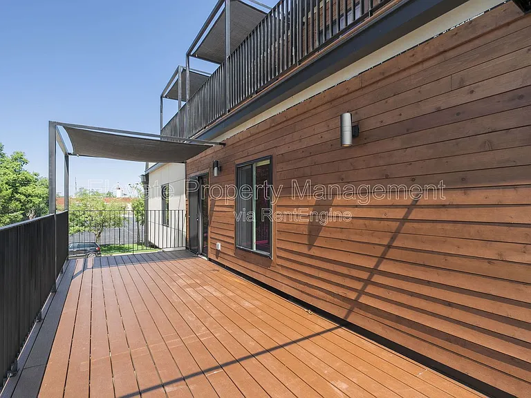 844 NW 43rd St #202 — Photo 33