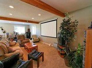 226 NW Ione St, Dundee, OR 97115