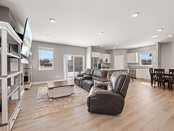 2nd image of 1031 Shoreview Dr