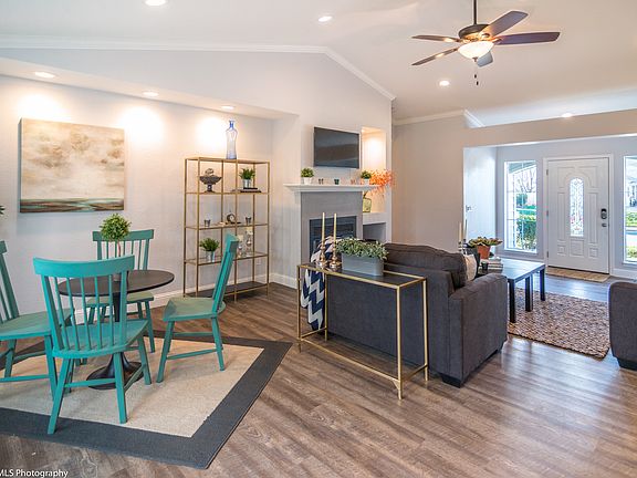 Engineered wood floors 