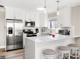 9 64th St #304, Ocean City, MD 21842