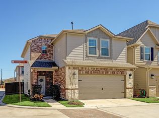 1912 Common Oak Dr, Houston, TX 77080