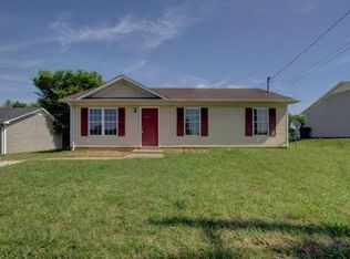411 Eddy St, Oak Grove, KY 42262