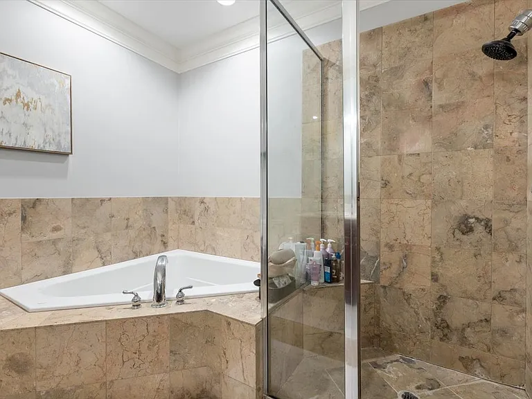 454 N Aberdeen St #2N — Photo 15