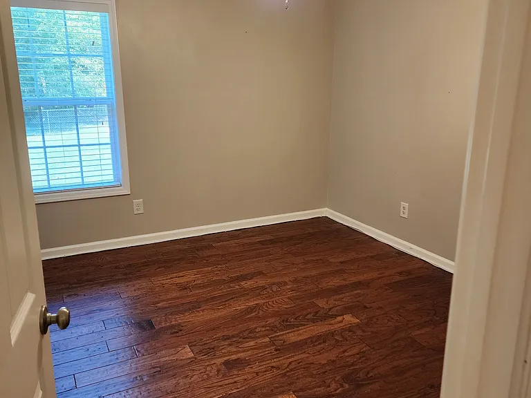 1407 Princeton Dr — Photo 6