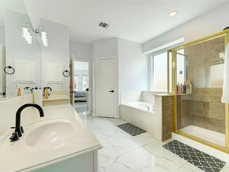 14311 Tasmania Ct — Photo 15