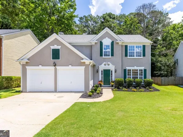 7000 Foxberry Ln, Roswell, GA 30075