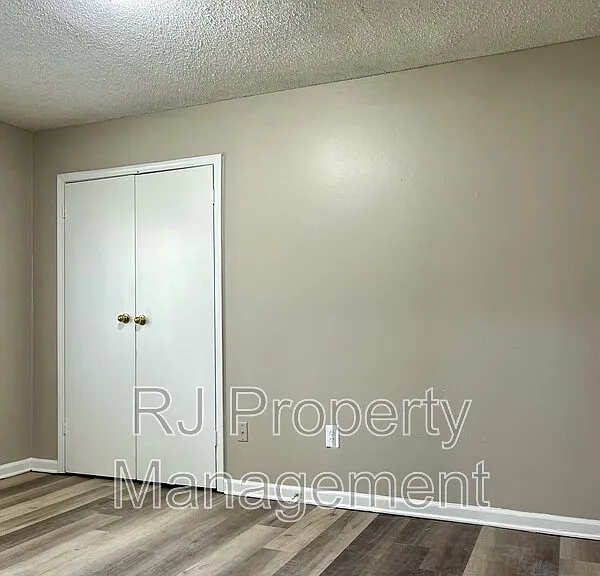 5368 Scottsdale Ave — Photo 21