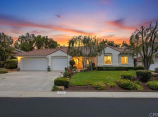 672 Inverlochy Dr, Fallbrook, CA 92028