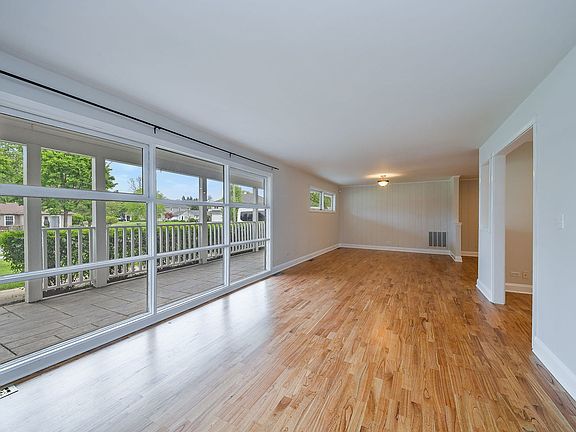 5th image of 532 Ranch Rd