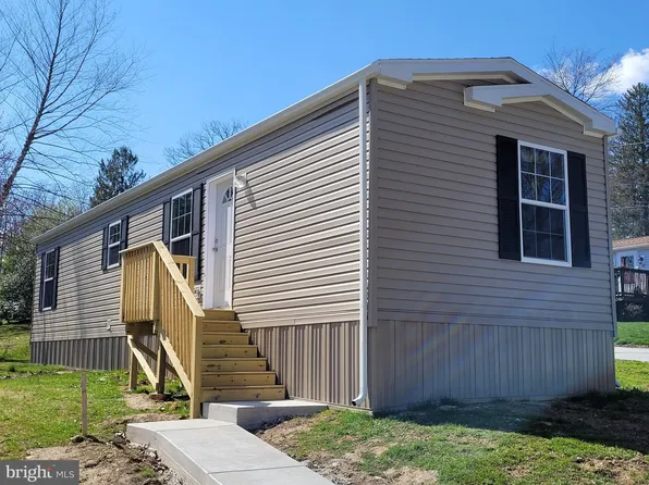 20 Dennis Dr, Downingtown, PA 19335