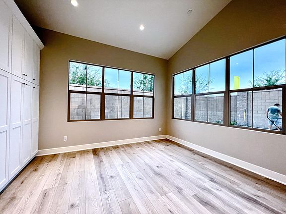 3rd image of 173 Fairgreen