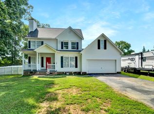 22 Idle Ln, Fountain Inn, SC 29644