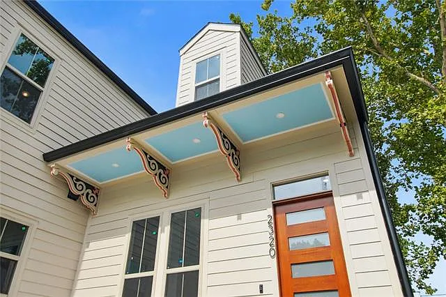 4 bed, 2.5 bath, 1600 sqft, $2,400 — Photo 2