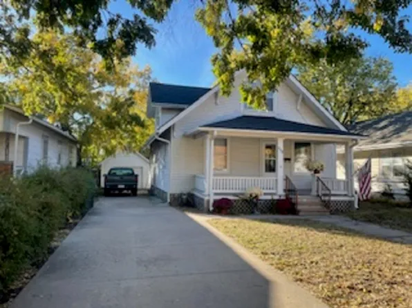 609 N High St, Newton, KS 67114