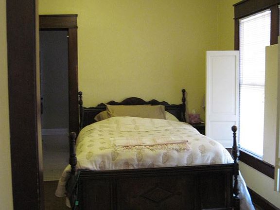 5th image of 211 N Grant St