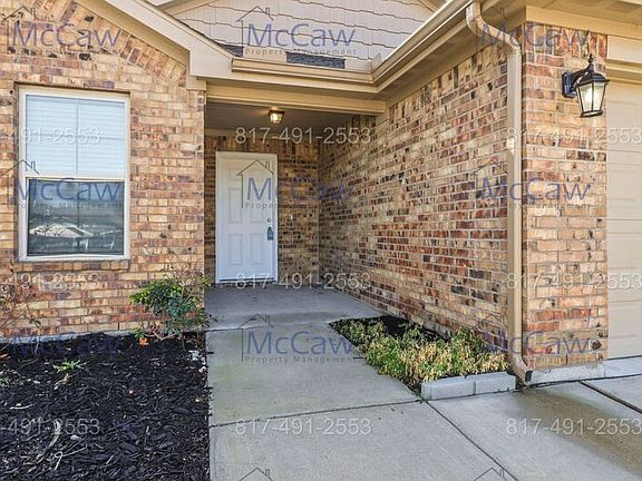 2nd image of 1242 E Powell Ave
