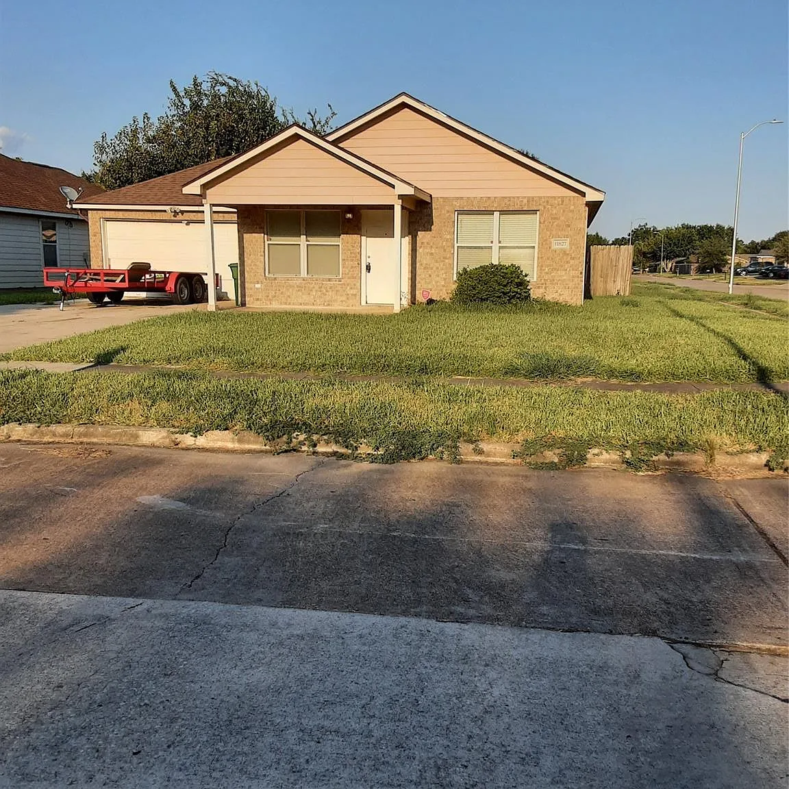 3 bed, 2.0 bath, 1144 sqft, $2,700 — Photo 1