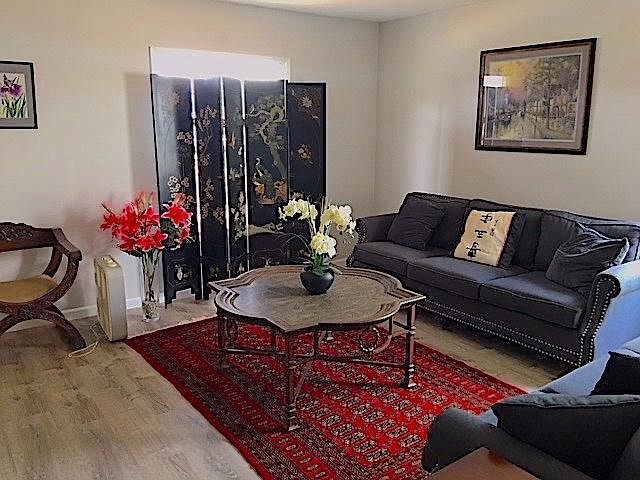 1st image of 4810 Loukelton Way