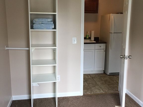 4th image of 1006 N Main St #2