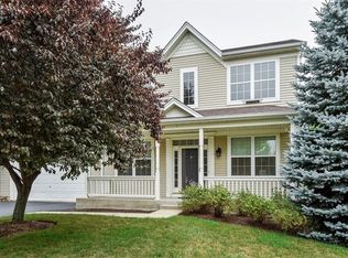 2831 Sweet Clover Way, Wauconda, IL 60084
