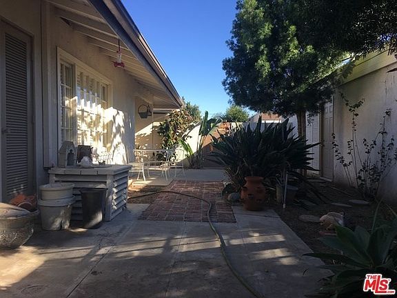 Backyard/Patio