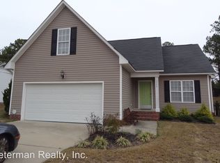 3249 Masters Dr, Hope Mills, NC 28348