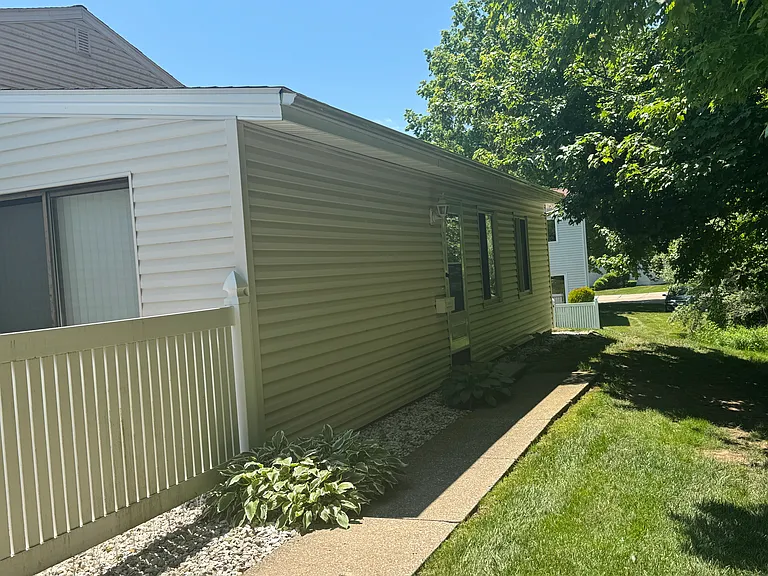 264 Deepwood Dr — Photo 4