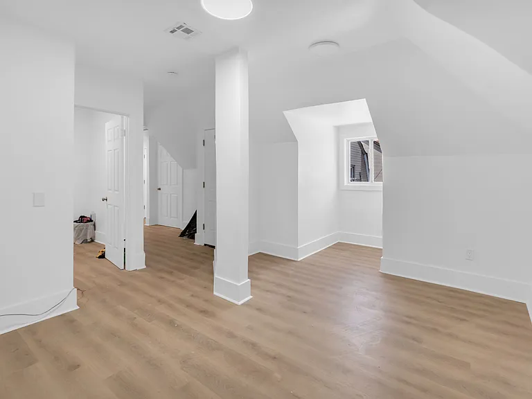 44 Farley Ave #2 — Photo 10
