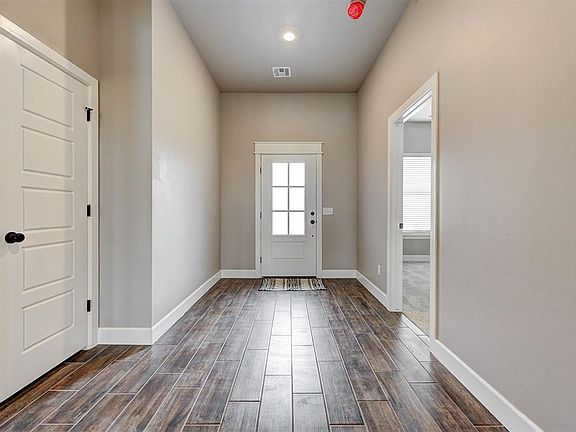 5th image of 10704 Glover River Dr