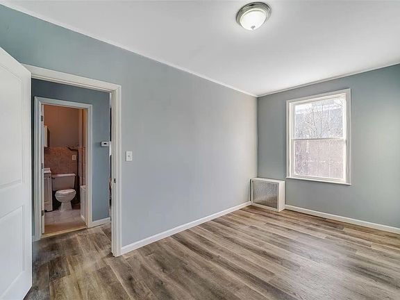 4th image of 199 FREEMAN AVE