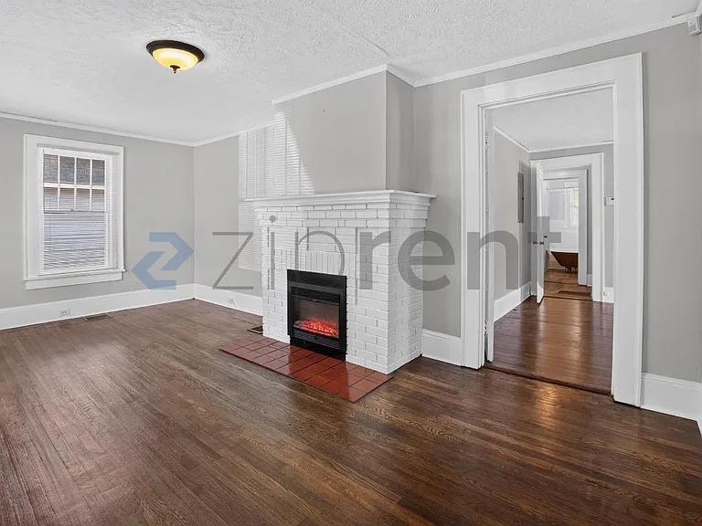 241 Stovall St SE — Photo 9