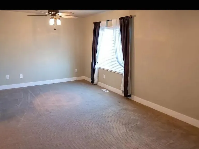 357 E Vancott Way — Photo 16