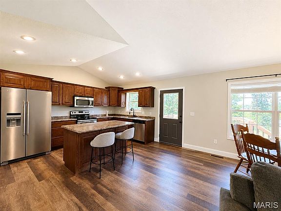 5th image of 3795 Wildwood Path
