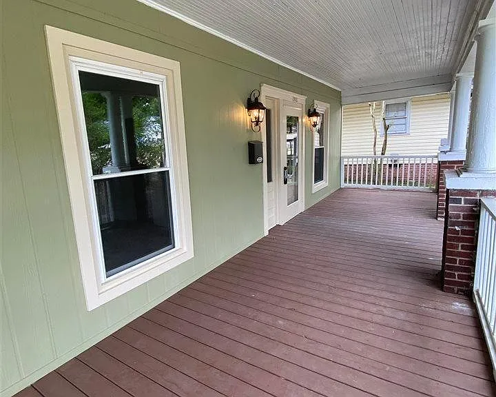 2401 N Roxboro St — Photo 12