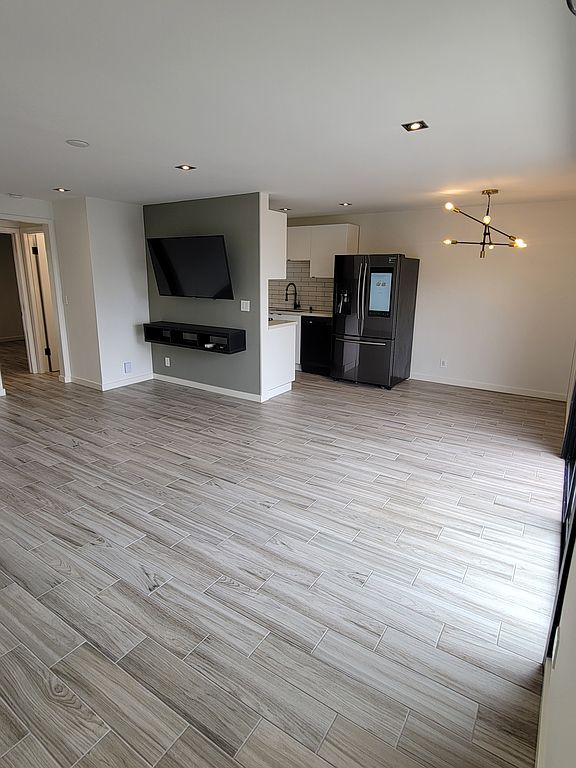 300 Bay St - 300 Bay St Santa Monica CA (1 units available) | Zillow