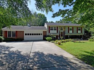 14376 Southgate Ct, Woodbridge, VA 22193