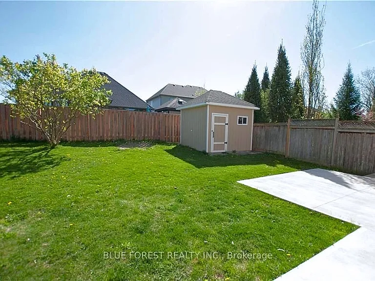 1918 Gough Ave — Photo 29
