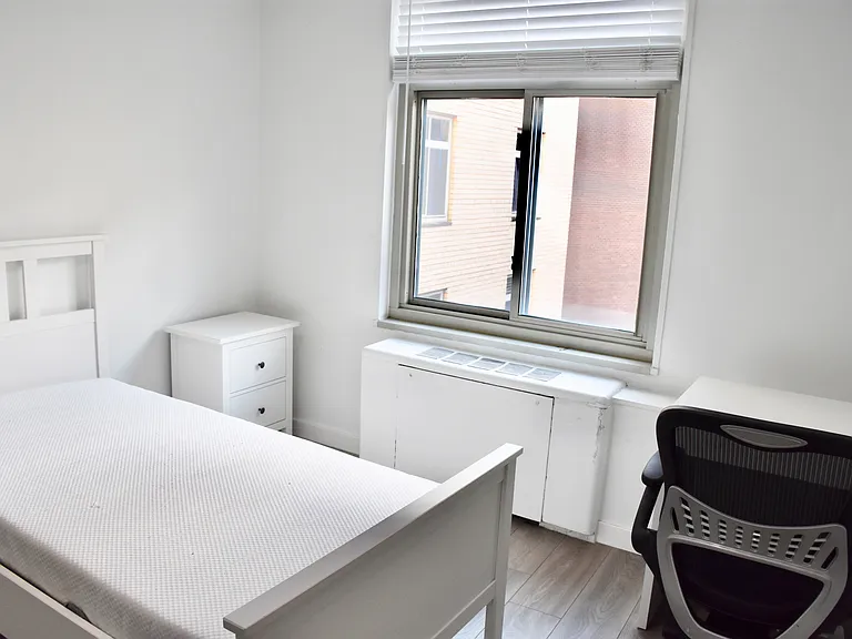 2401 H St NW #712 — Photo 9