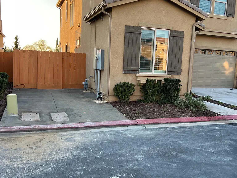 10911 N Knowlton Way — Photo 34