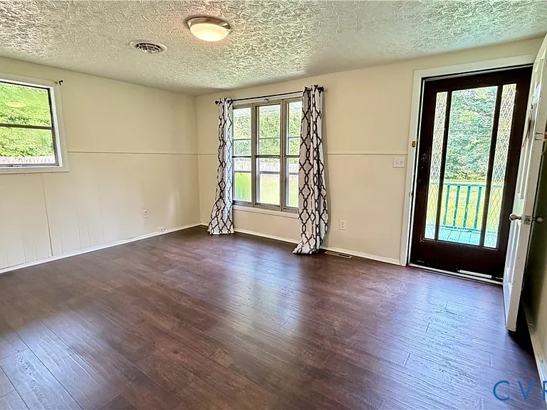 15817 Gatewood Rd — Photo 9