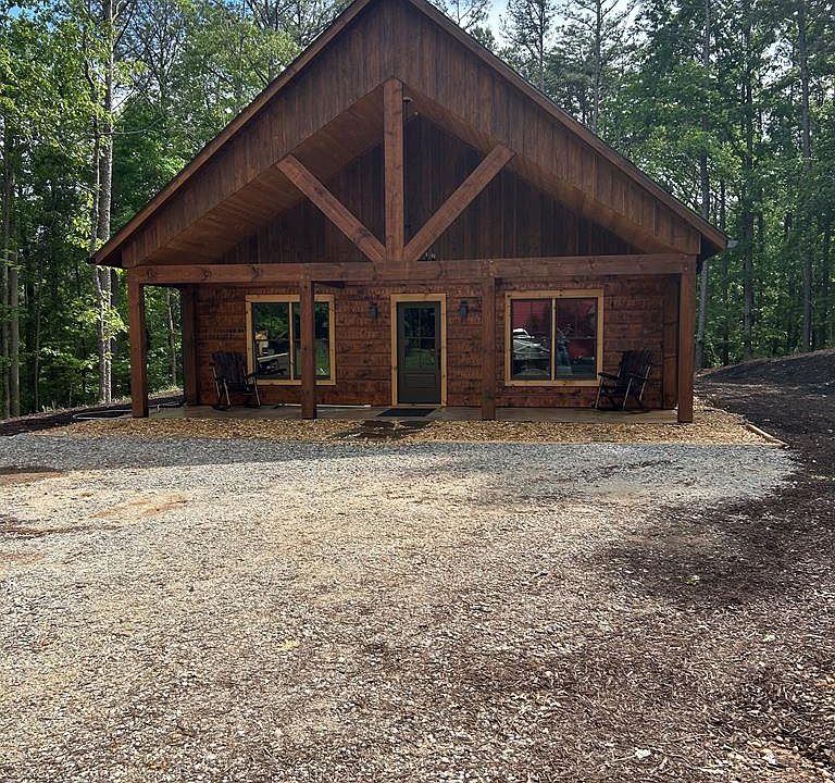 1st image of 895 Camp Branch Rd