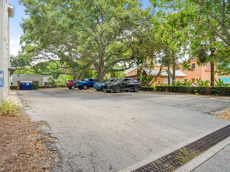 2405 W Texas Ave #4 — Photo 40
